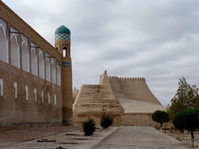 uz09021.jpg